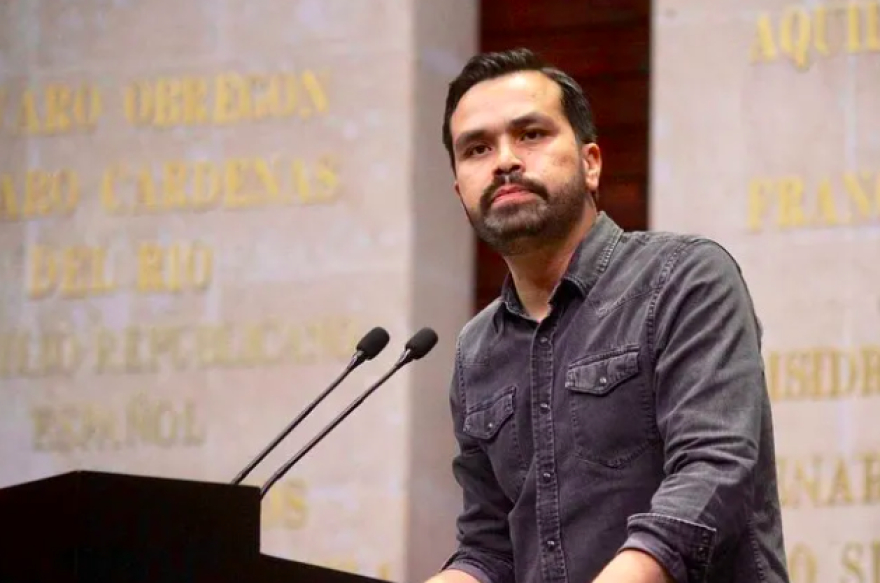 Álvarez Maynez sale a la defensa de Javier Corral: “es víctima de persecusión política”