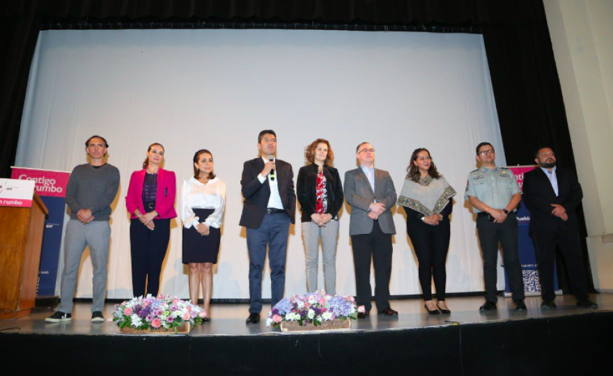 Celebran el foro “Puebla frente al ciberacoso en niñas, niños y adolescentes”