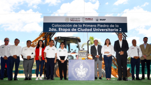 Colocan 1ra piedra de la segunda etapa del campus CU2