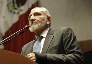 Adán Augusto propone que senadores de todos los partidos vayan a la Cámara de Representantes en EU para impedir aranceles a remesas de migrantes
