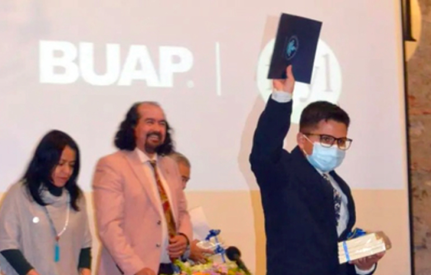 Premio FFyL-BUAP a Mejor Tesis y Trayectoria Académica en Humanidades 2022