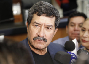 Corral aplaude cambios en la #LeyCensura: “la presidenta tiene apertura”, dice
