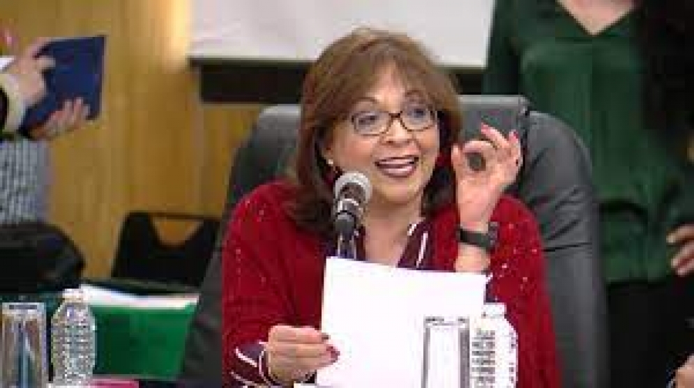 Diputada de Morena insulta en plena sesión a Kenia López “pinc*** vieja”