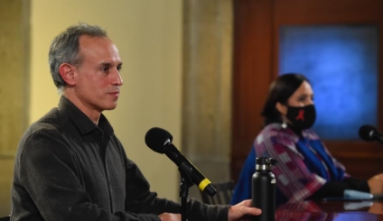 López-Gatell rechaza imponer cuarentena a viajeros internacionales; dice que “los enfermos no viajan”