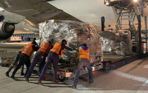 Manda México 100 toneladas de ayuda humanitaria a Turquía