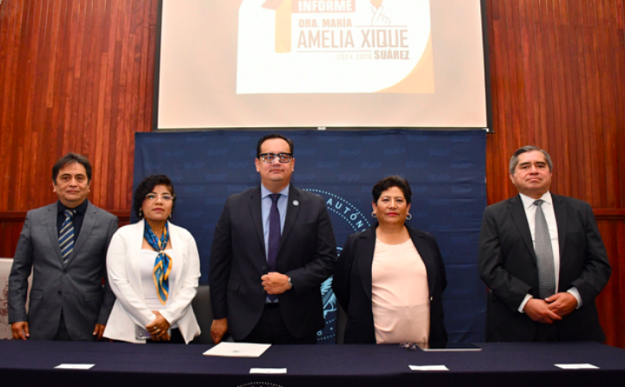 Directora de la Facultad de Lenguas de la BUAP rinde su 1er informe de Labores