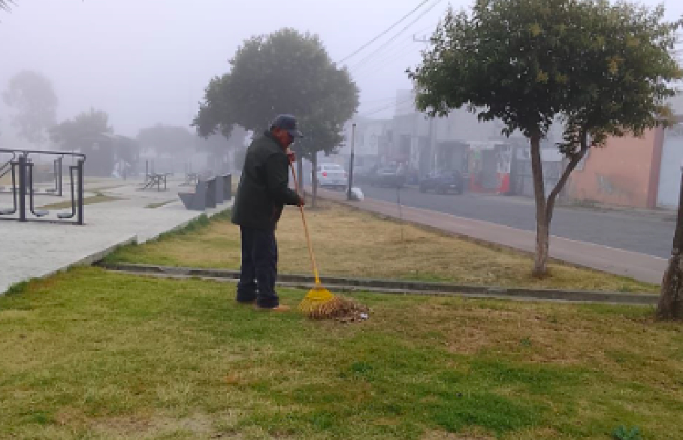 Servicios Municipales mantiene limpio y en óptimas condiciones el centro