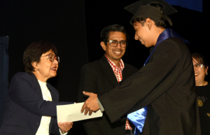 Lilia Cedillo presidió la graduación de 68 estudiantes en Biotecnología