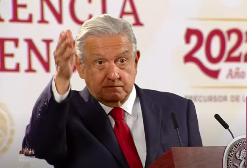 Sociedad Interamericana de Prensa acusa que críticas de AMLO contra periodistas suman al clima de “violencia”