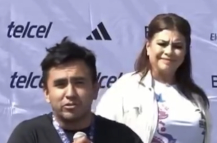 Atleta en silla de ruedas tunde a Brugada en plena premiación por crisis de baches en la CDMX: “todos los años es lo mismo”