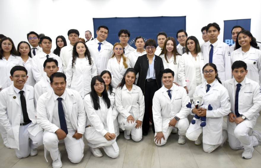 Licenciatura en Medicina General y Comunitaria de la BUAP recibe acreditación internacional de COMAEM