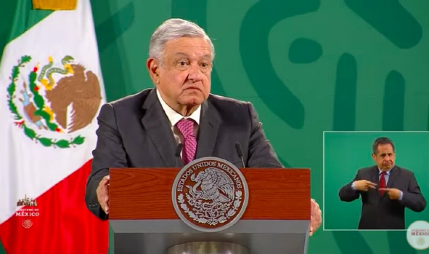 AMLO afirma que mañaneras no son propaganda electoral, es información