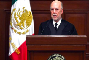Ministro Juan Luis González Alcántara señala que el Poder Judicial es perfectible y las críticas son indispensables