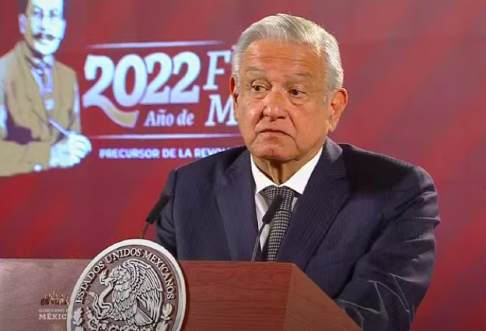 AMLO acusa una actitud arrogante de autoridades austriacas al no prestar el penacho de Moctezuma