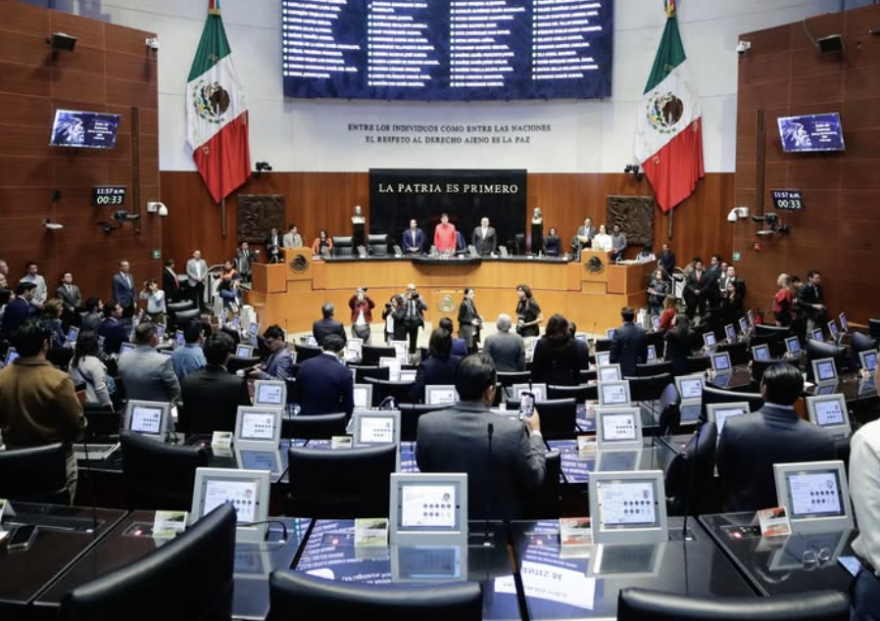 Senado morenista aprueba reforma al Infonavit con la que usarán el ahorro de los trabajadores para construir casas