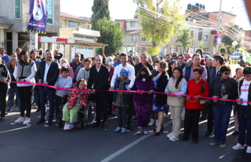 Entregan tres calles rehabilitadas al sur de la ciudad