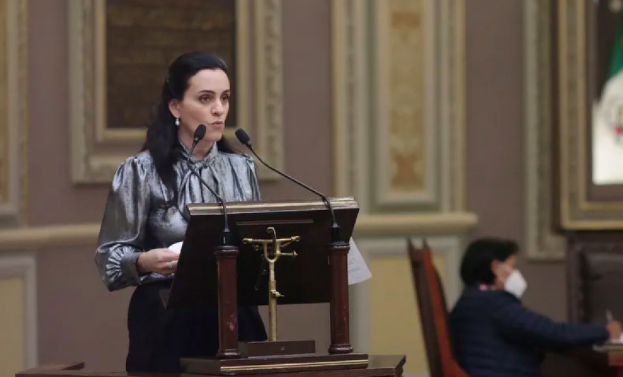 Mónica Rodríguez Della Vecchia tunde a suspirantes a la gubernatura: “todavía ni un año de legislatura llevamos”