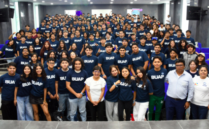 Dan la bienvenida a estudiantes de Derecho y Economía de BUAP