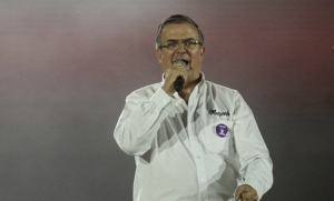 Pese a veda de la 4T Ebrard se lanza contra Morena por “desorden” para levantar encuestas