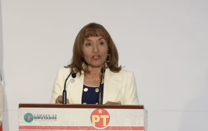 Denuncian persecución de Salomón Jara contra diputada de la 4T