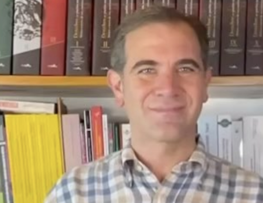 SCJN da revés a la 4T por campaña de desprestigio contra Lorenzo Córdova en libros de texto gratuitos