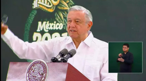 No es definitiva la orden de vacunar a menores de edad, advierte AMLO