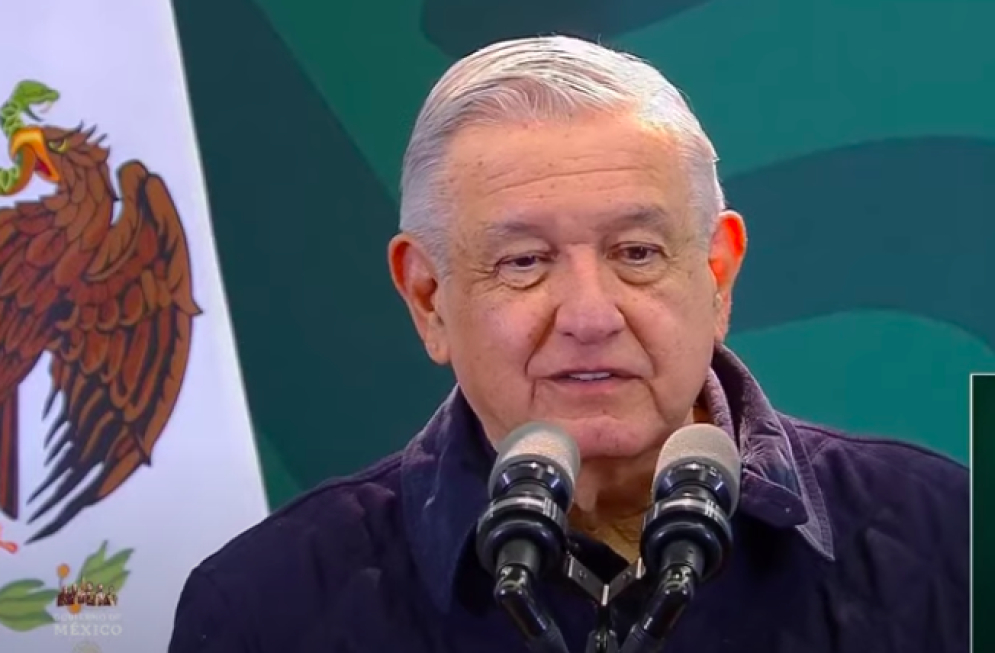 AMLO anuncia construcción de hospital en terreno de refinería que no se construyó con Calderón