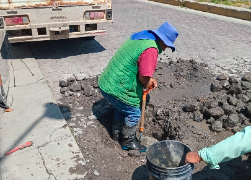 CAPAMH realiza trabajos de mantenimiento en la red de agua y drenaje en distintos puntos de Huamantla