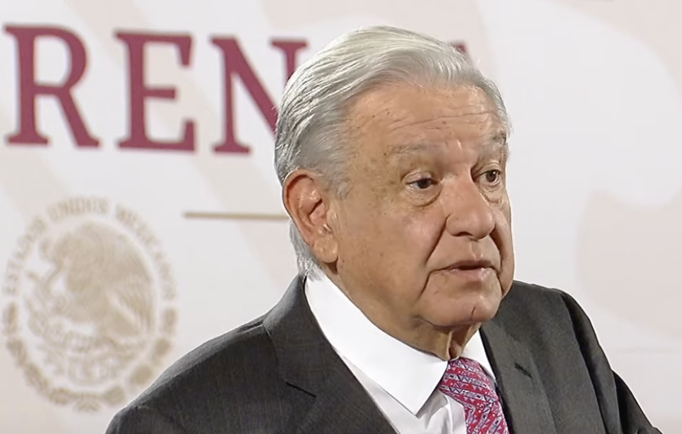 AMLO aplaude que le quitaran aviso del INE por campañas electorales