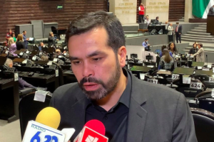 Álvarez Máynez reconoce a Monreal por exhibir inconstitucionalidad del Plan B de AMLO