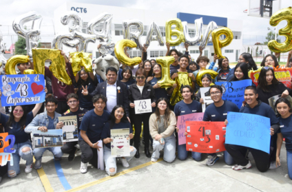 Preparatoria 2 de Octubre de 1968 celebra su 43 aniversario