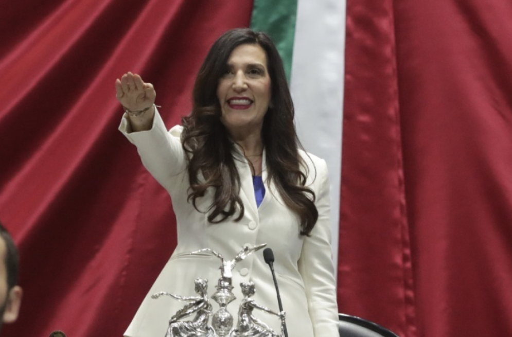 Kenia López Rabadán asume por casi por decisión unánime la presidencia de la cámara de diputados