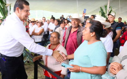 Armenta entrega 20 mdp para fortalecer el campo y obra comunitaria