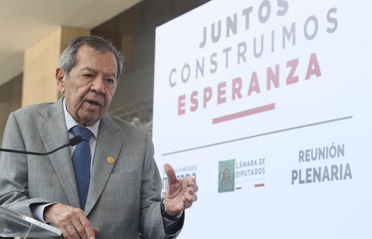 Muñoz Ledo se sube a la contienda por la dirigencia de Morena