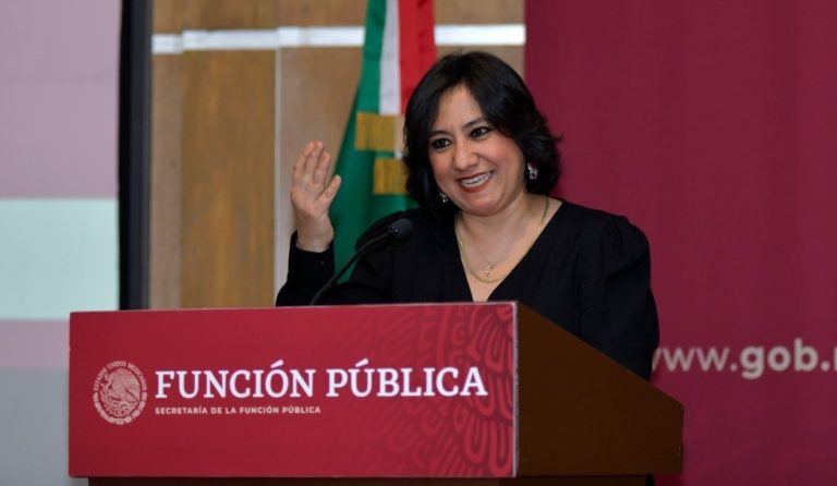 Irma Sandoval alerta que supervisa muy de cerca las obras en la Refinería Dos Bocas