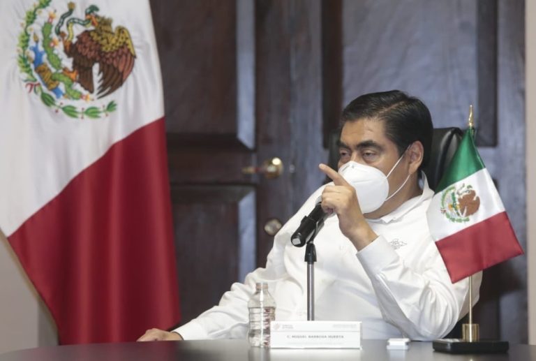 Convoca Barbosa a la 4T a sumar fuerzas contra críticos e intelectuales