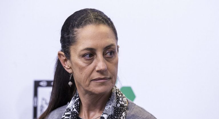 Sheinbaum califica de excesivo que INE impida difusión de su 2do Informe por elección