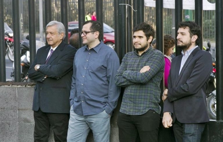 Hijos de AMLO estrenan primer tienda de su empresa chocolatera