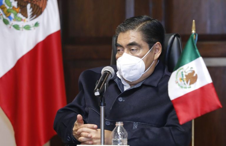 Barbosa protesta a AMLO: No hay un solo peso de la federación invertido en nuestro estado