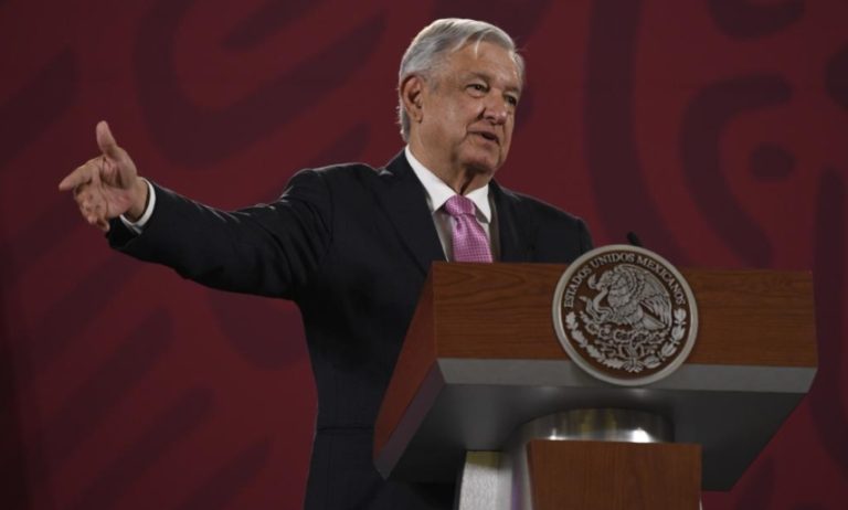 AMLO advierte reformar el art. 35 si SCJN no acepta consulta para juicio a expresidentes
