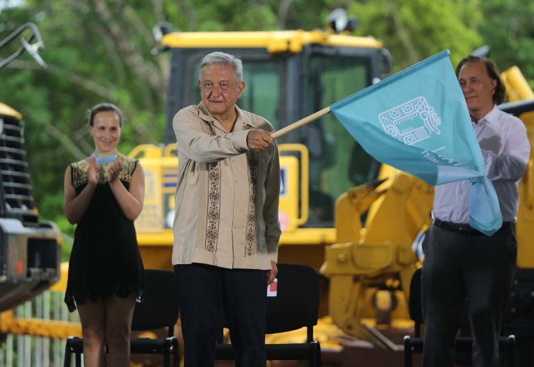 El Ejército construirá tramos 6 y 7 del Tren Maya, anuncia AMLO