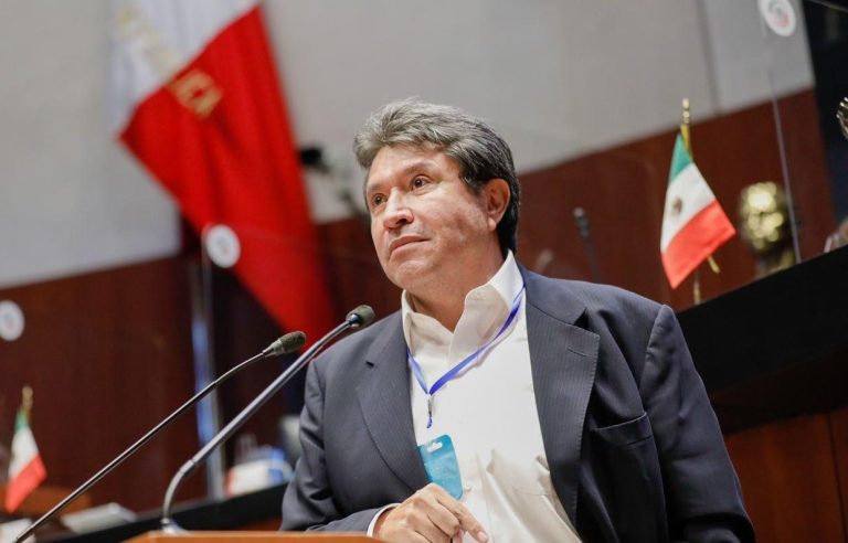 Propone Monreal reducir requerimientos para solicitar consultas populares