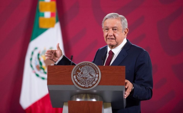 AMLO señala que octubre podría ser el mes con más empleos generados en 22 años