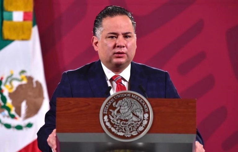 Se destapa Santiago Nieto; busca la gubernatura de Querétaro