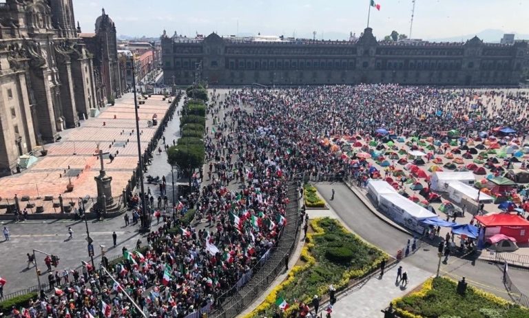 FRENAAA acepta el reto de AMLO y convoca a 100 mil personas a ocupar el zócalo en CDMX