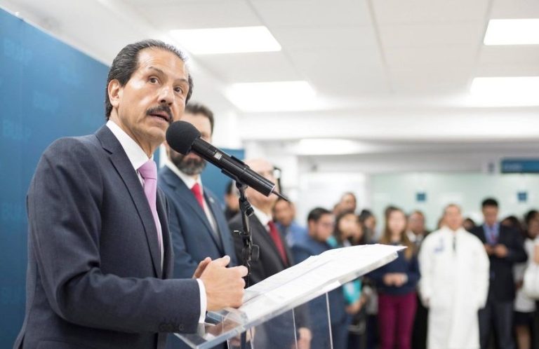 PAN Puebla ofrece candidatura a Alfonso Esparza rumbo a 2021