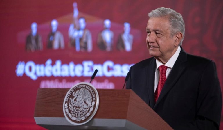 AMLO se compromete a terminar con la corrupción en consulados