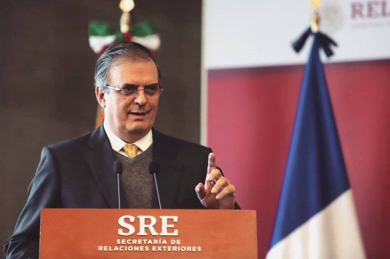 “México, siempre con el pueblo de Bolivia”, expresa Ebrard a Evo Morales