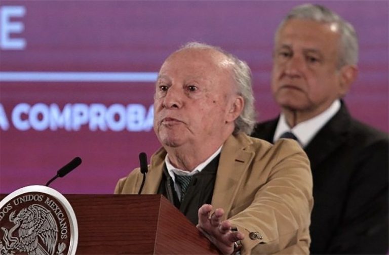 Víctor Toledo rompe el silencio, confiesa que tenía que someterse al ‘Señor del Palacio’