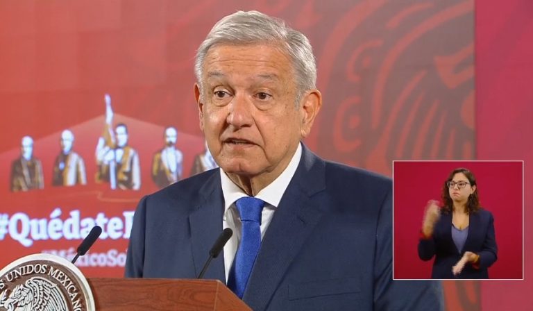 AMLO duda que FRENAAA haya llenado el zócalo, sostiene que se necesitan más